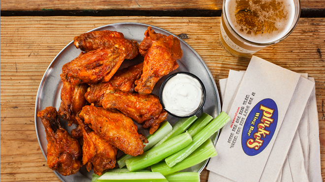 Pluckers Wing Bar will open a third San Antonio location near North Star Mall in January of 2022.