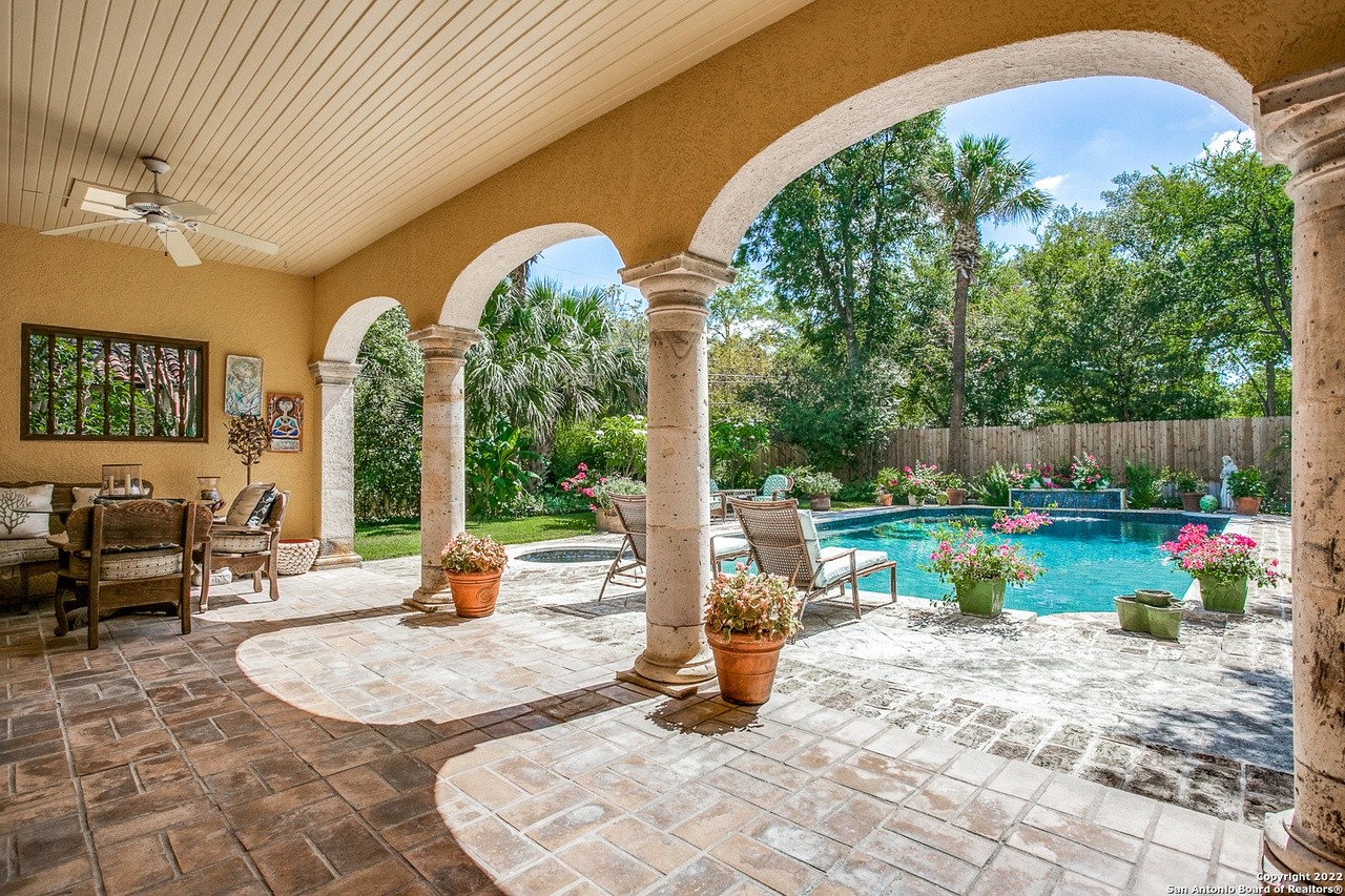 San Antonio mansion with ties to businessman and adventurer Tom Slick back on the market