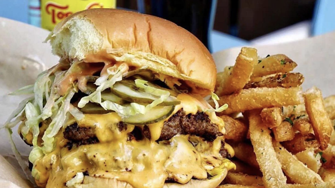J’Dubs Burgers and Grub is bringing their flavor to downtown.