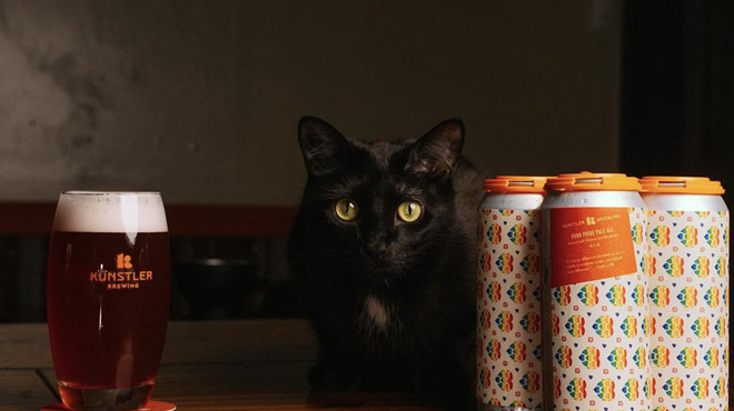 Künstler's Puro Pride Pale Ale (and brewery cat, Kung Fu).