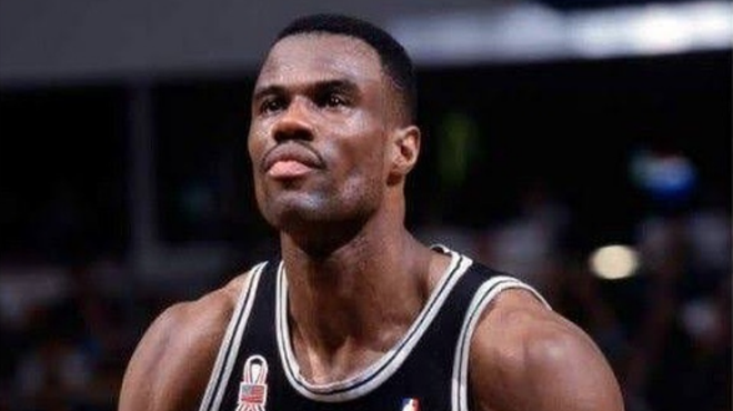 Suite Night With Spurs' David Robinson, Tim Duncan and Gregg Popovich Sells for $120K in Auction (2)
