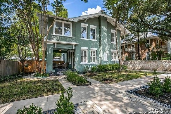 The Architectural Details on This Historic San Antonio Home for Sale Make It a 1921 Time Capsule