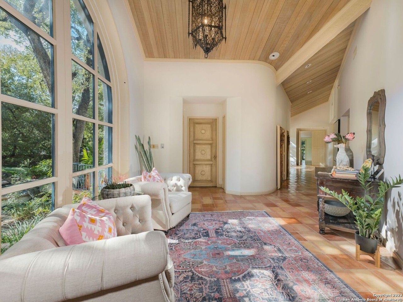 The former San Antonio house of socialite Louise Straus is for sale