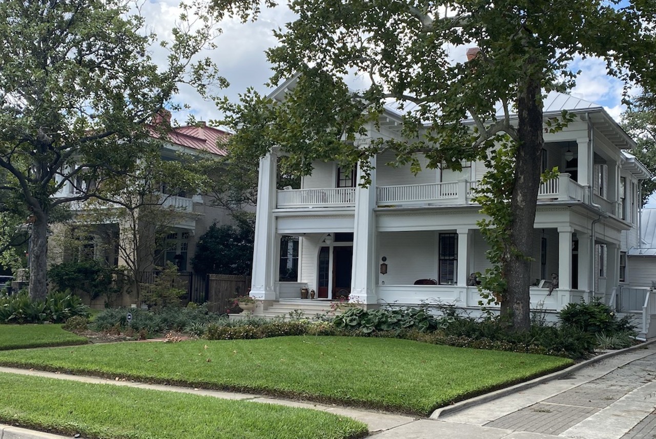 Monte Vista: A $2.3 million mansion that had once been carved up into $400 student apartments. 
Didn’t you live there when you were getting the basics out of the way at SAC?