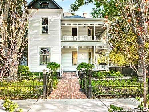 This $1.4M home was owned by Walter Mathis, who led the revival of the King William neighborhood