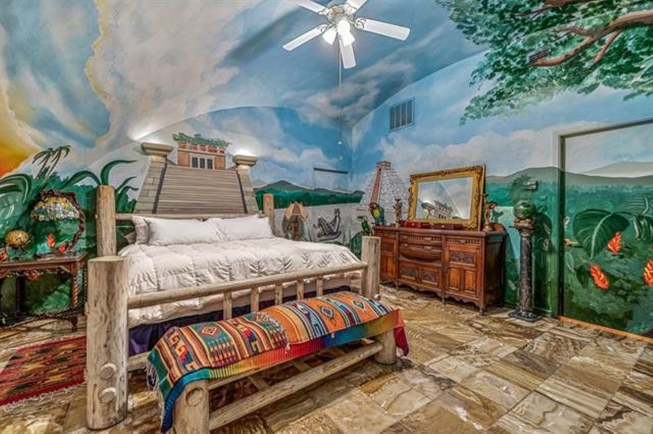 This Completely Underground Dome Home for Sale in Rural Texas Is a Trip to Wonderland