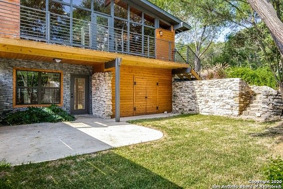 This Mid-Century Home for Sale in San Antonio Could Be a Bond Villain's Hideaway
