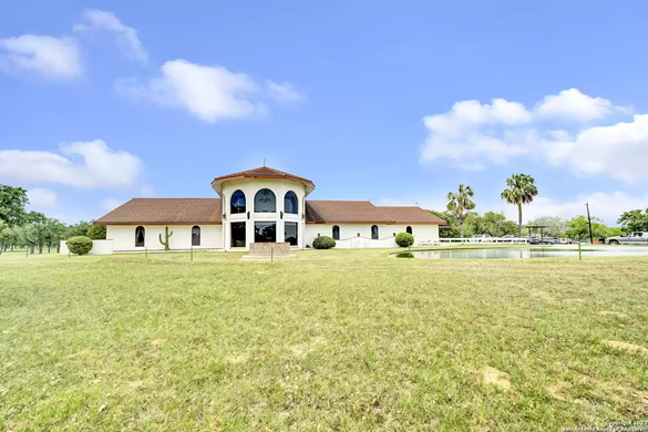 This ranch near San Antonio comes with a horse racetrack and an 1800s-style saloon and jail