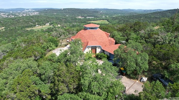 This San Antonio-area dome home, once owned by a Frost Bank heir, is for sale