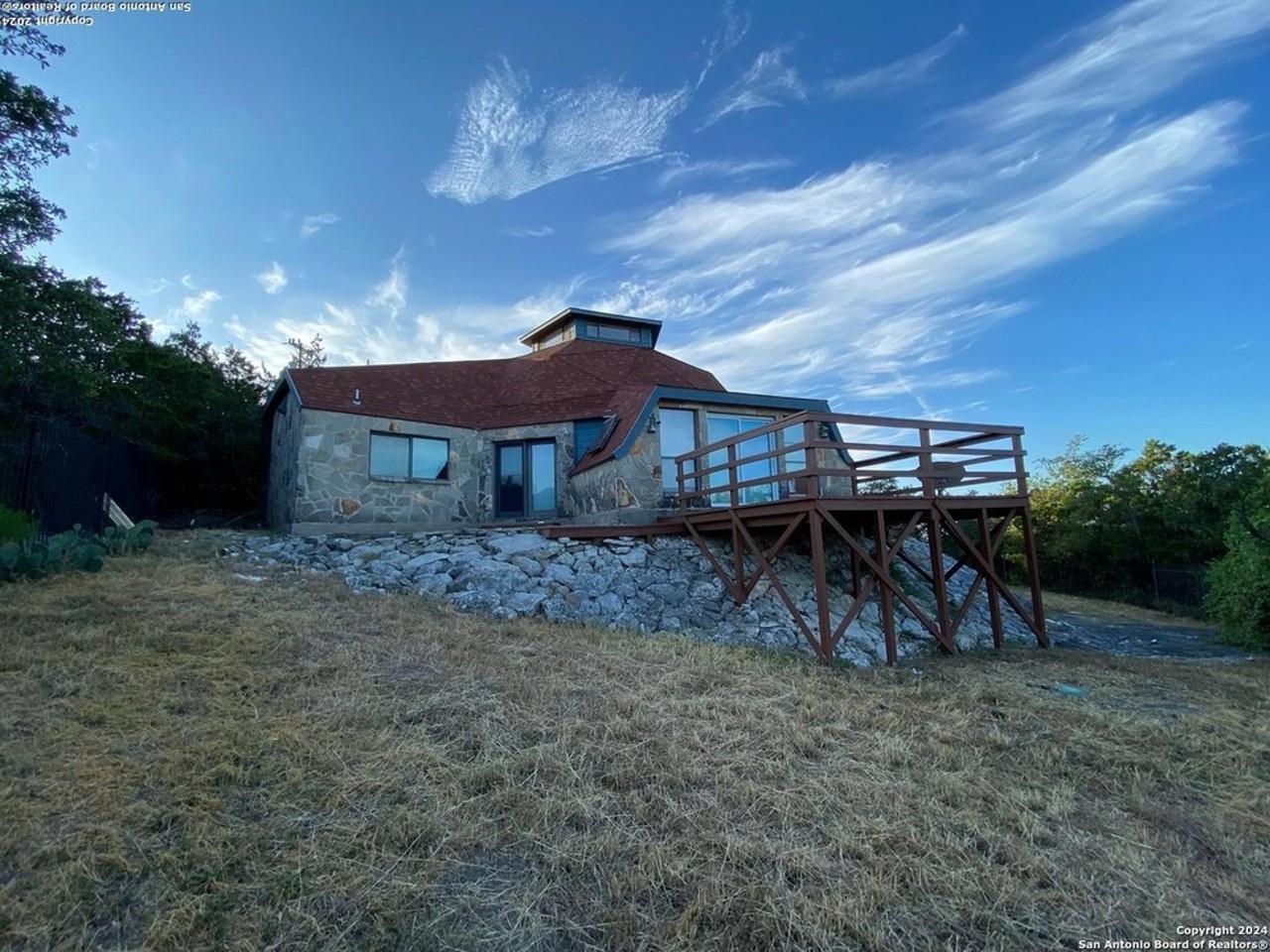 This San Antonio-area dome home, once owned by a Frost Bank heir, is for sale