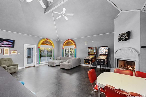 This San Antonio-area house comes with windows made to look like antique jukeboxes