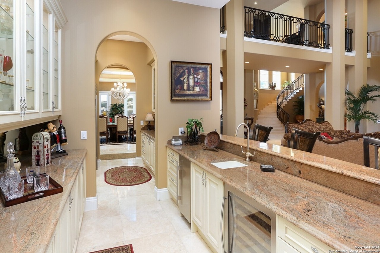 This San Antonio mansion for sale is across from David Robinson's former home