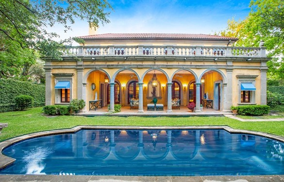 This San Antonio Mansion on Sale for $2.5 Million Looks Like a Hideaway for European Royalty