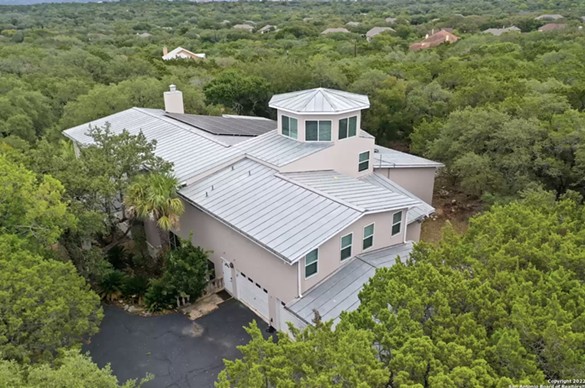 This solar-equipped San Antonio mansion comes with its own watchtower