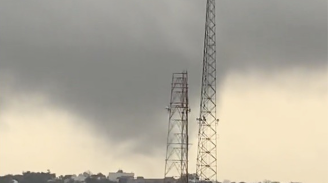 Tornado touches down in San Antonio during morning commute