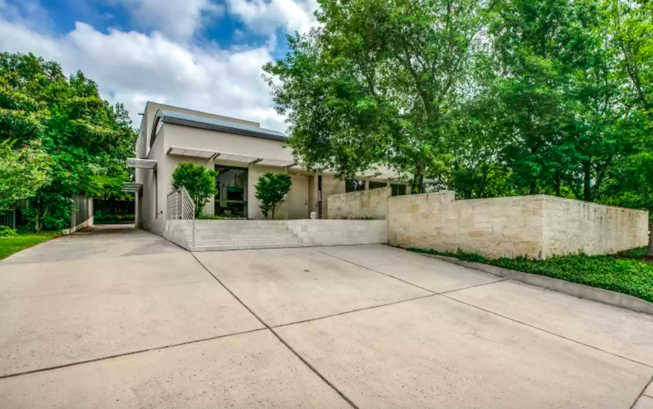 Two San Antonio art collectors are selling their museum-like home in Terrell Hills