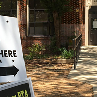 Texas needs more poll workers this year because of the pandemic. Here's how to become one.
