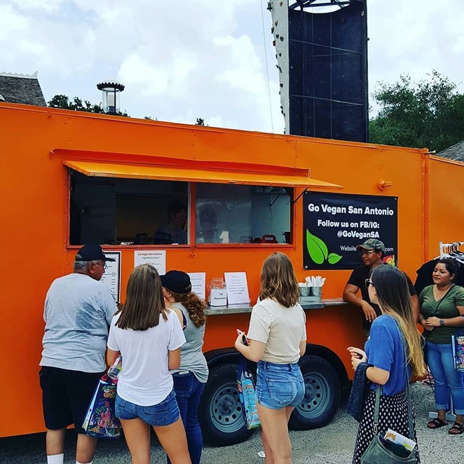 Second Vegan Truck Opens in San Antonio (2)