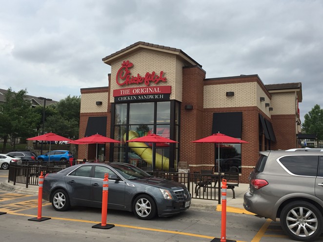 Customers line up outside a San Antonio Chick-fil-A restaurant. - SANFORD NOWLIN