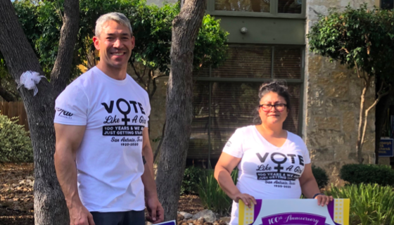 Welcome to the gun show: Ron Nirenberg shows off his biceps while quarantining at home with wife Erika Prosper. - TWITTER / RON_NIRENBERG