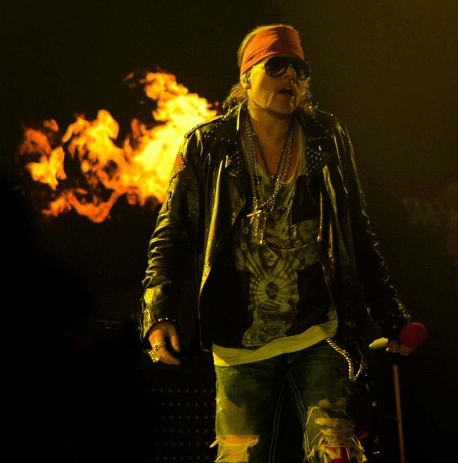 The always combustible Axl Rose, sans cornrows - Facebook