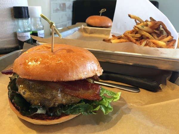 First Impressions: Hopdoddy Burger Bar at The Rim