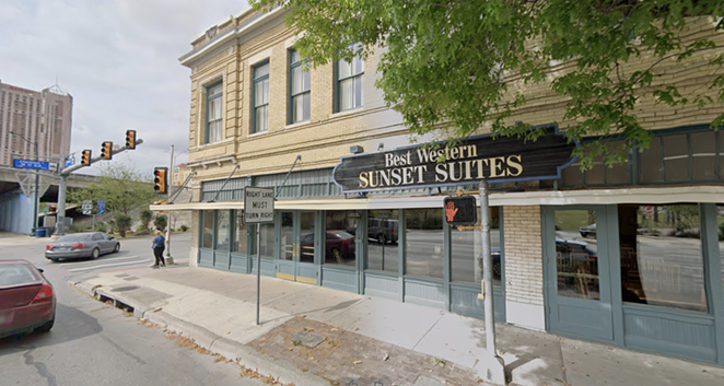 The Aiden Hotel will replace the existing Best Western Plus Sunset Suites Riverwalk at 1103 E Commerce St. - Screenshot - Google Street View