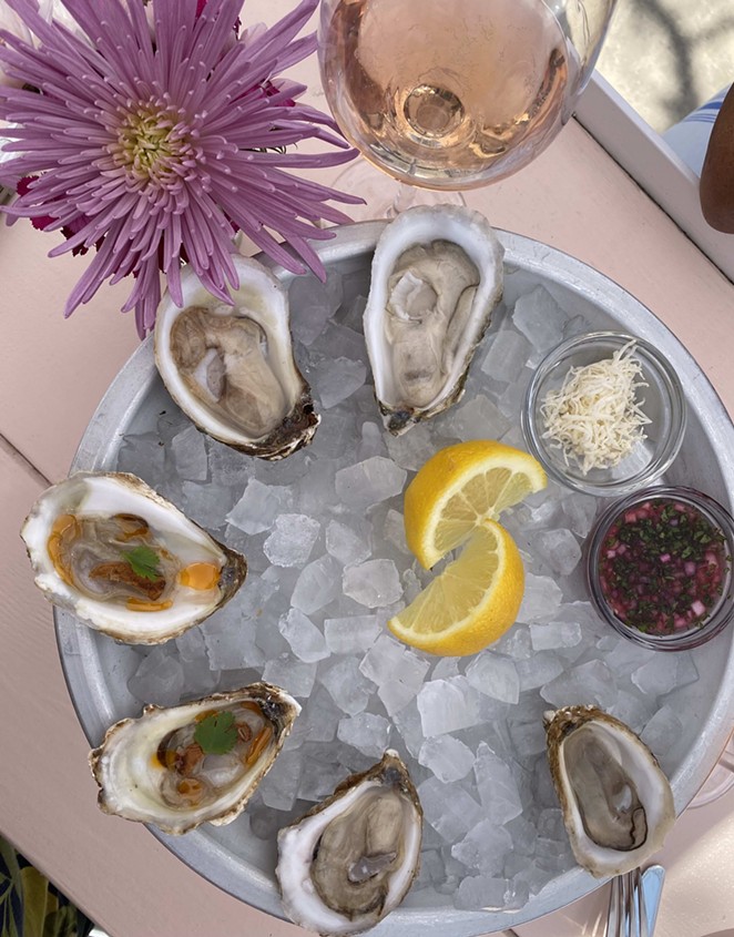 Southtown joint Little Em's serves up oysters — and more. - RON BECHTOL