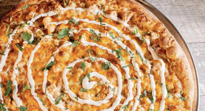 Colorado-based Parry's Pizzeria & Taphouse will bring New York-style pizza and wings to The Rim in 2022. - INSTAGRAM / PARRYSPIZZA