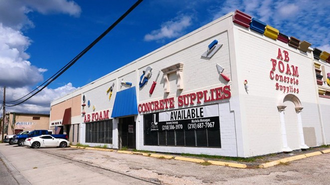 This warehouse at 1606 N. Colorado St. was purchased recently by David Adelman. - San Antonio Heron / Ben Olivo