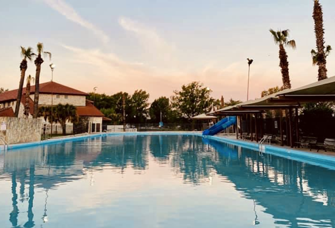 San Antonio's Woodlawn Pool is finally welcoming swimmers. - Twitter / @SAParksandRec