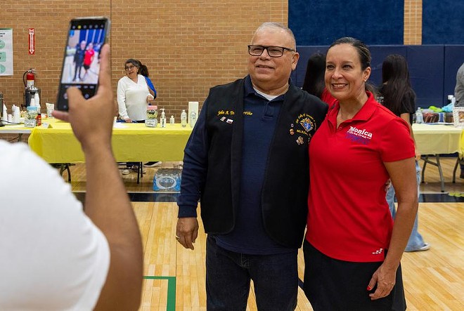 Monica De La Cruz, the Republican candidate for Texas’ 15th congressional seat, poses for a photo with a supporter in McAllen. - Texas Tribune / Michael Gonzalez