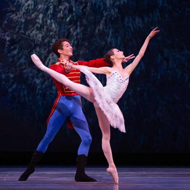Dancers Brenna Mulligan (right) and Ben Rose. - Marty Sohl Photography