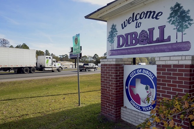The north entrance to Diboll on U.S. Highway 59 South. - Texas Tribune / Joel Andrews