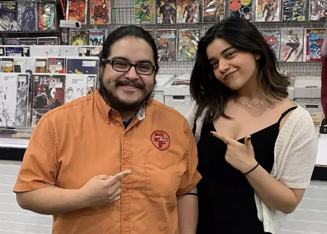 Ms. Marvel star Iman Vellani (right) poses with a local fan. - Instagram / Heroes and Fantasies