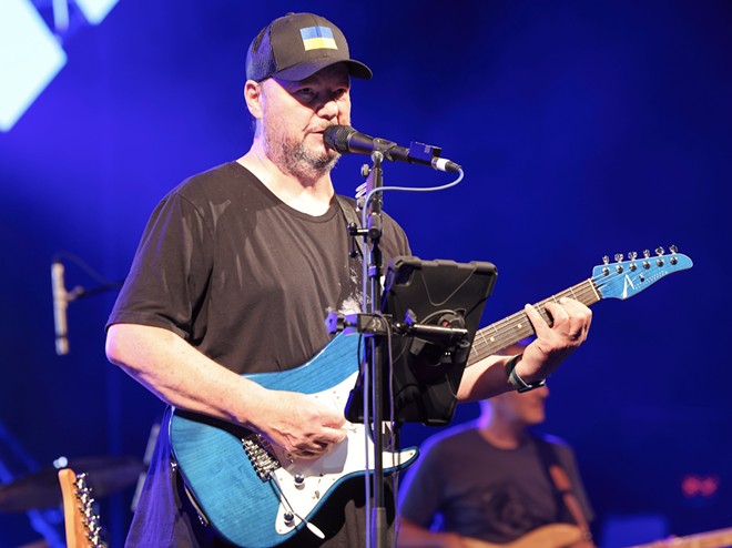 Yacht rock hitmaker Christopher Cross performs a concert. - Wikimedia Commons / Steven Miller