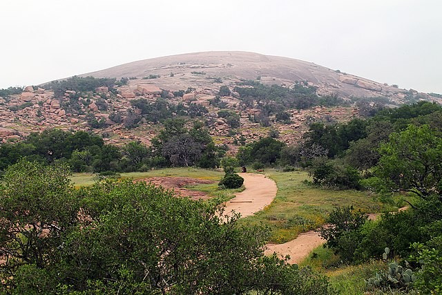 Enchanted Rock is one of the most popular and unique hikes in Texas Hill Country. - Wikimedia Commons / gosdin