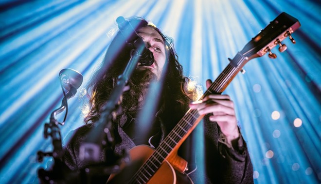 Hozier gives a concert in the Netherlands last autumn. – Shutterstock / Ben Houdijk