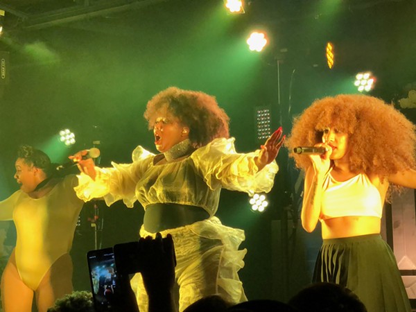 Lizzo Slayed Paper Tiger — And All of San Antonio (5)