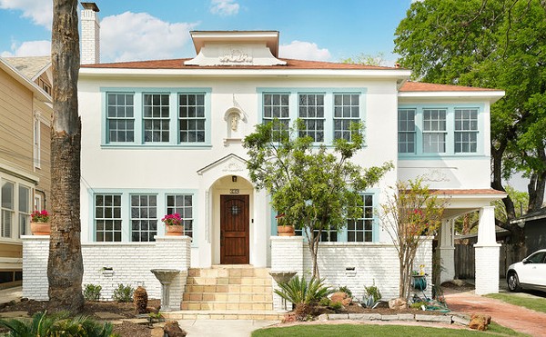 Historical San Antonio house for sale was once home to hotelier who restored the Crockett Hotel