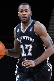 Jonathan Simmons on How the Spurs Develop Player Potential up I-35
