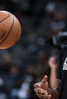 Spurs Fans File Lawsuit Against Zaza Pachulia, Golden State Warriors