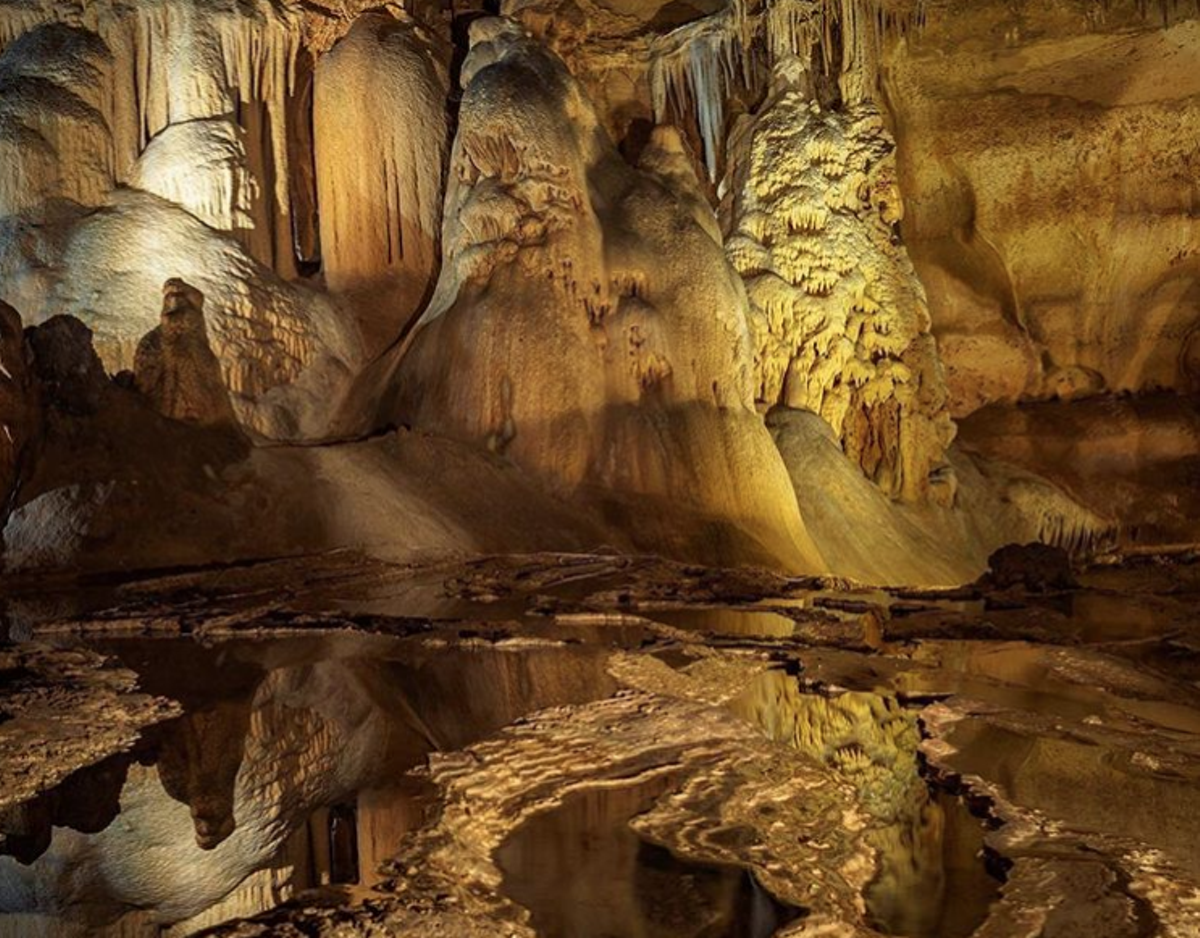 20 Outdoor Activities In And Around San Antonio To Experience Before   Cave Without A Name 