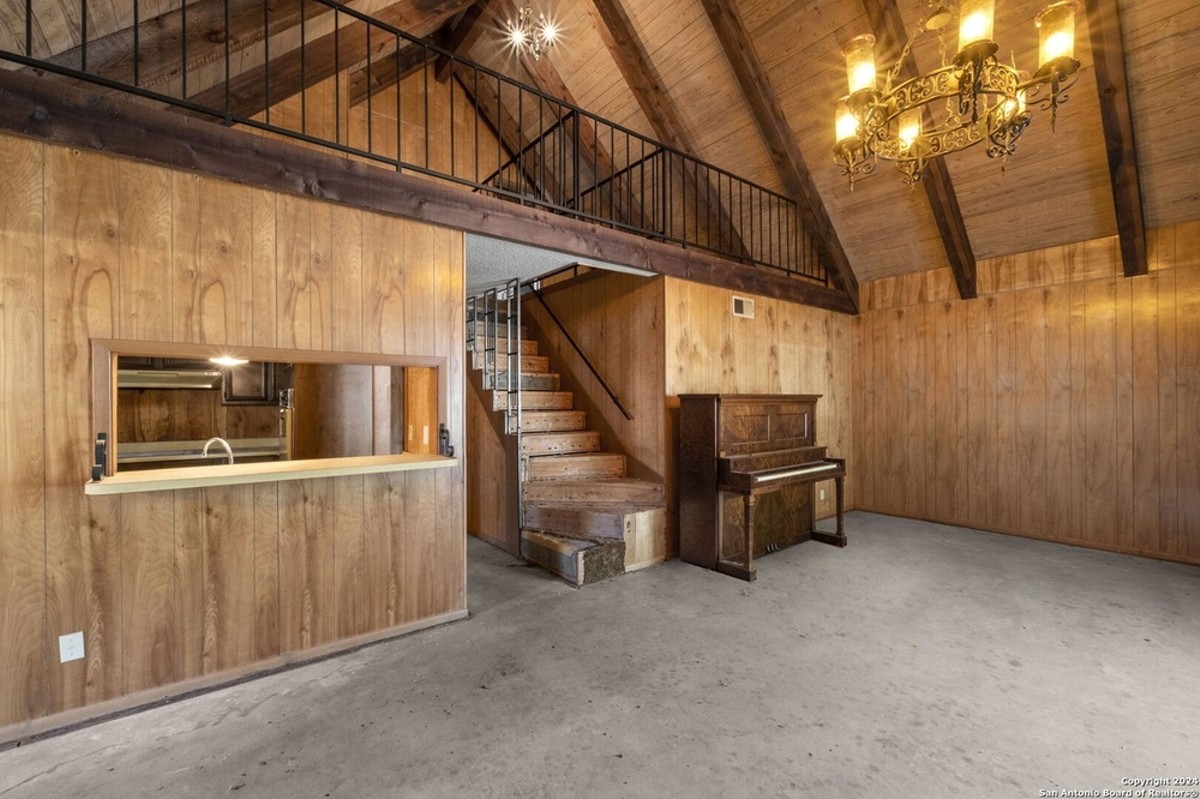 This A-Frame home for sale in San Antonio is a time capsule from the ’70s | San Antonio