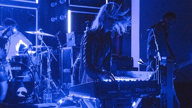 Video: Metric's "Artificial Nocturne" at the Pearl Stable