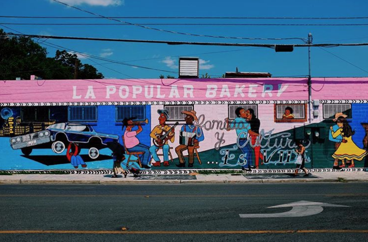 La Popular Bakery
Multiple locations, facebook.com/LaPopularBakery1
With several locations across San Antonio and no online presence whatsoever, you know La Popular makes some bomb Mexican treats. That includes buñuelos, which are available in packs of however many you need.
Photo via Instagram / yimayy